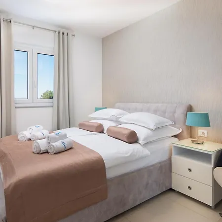 A&d Deluxe Penthouse Dani Апартаменты Проманья