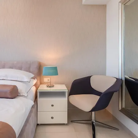 A&d Deluxe Penthouse Dani * 프로마이나