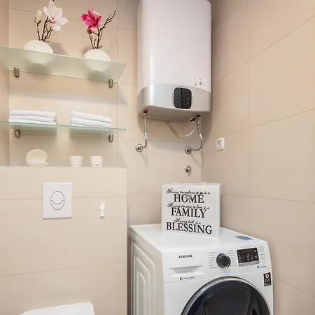 A&d Deluxe Penthouse Dani 아파트 프로마이나